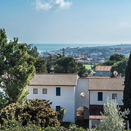 N116 - Numana, Quadrilocale Con Vista Mare *